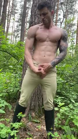 Hot Hunk Jerking Off In The Forest And Cumming Handsfree Boyfriendtv