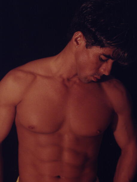 Next Image >>