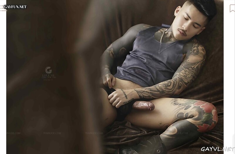 Next Image >>