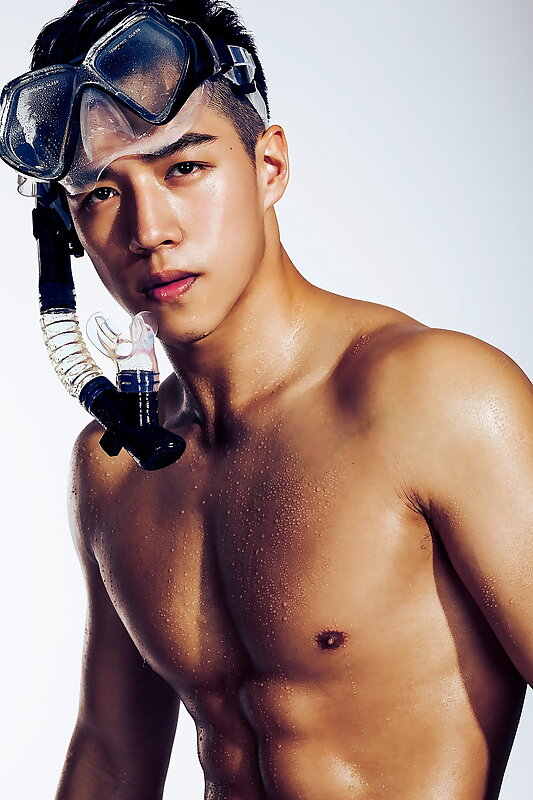 Next Image >>