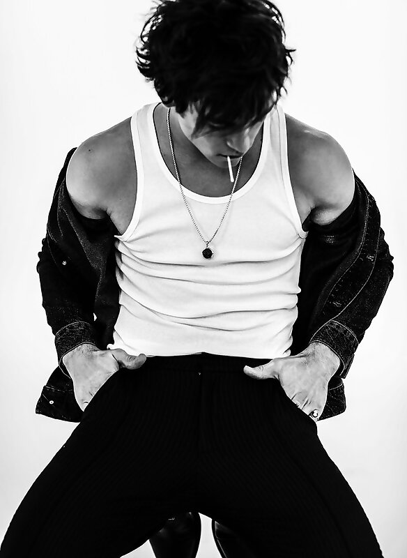 Next Image >>