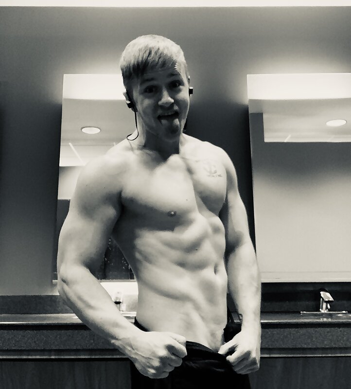 Next Image >>