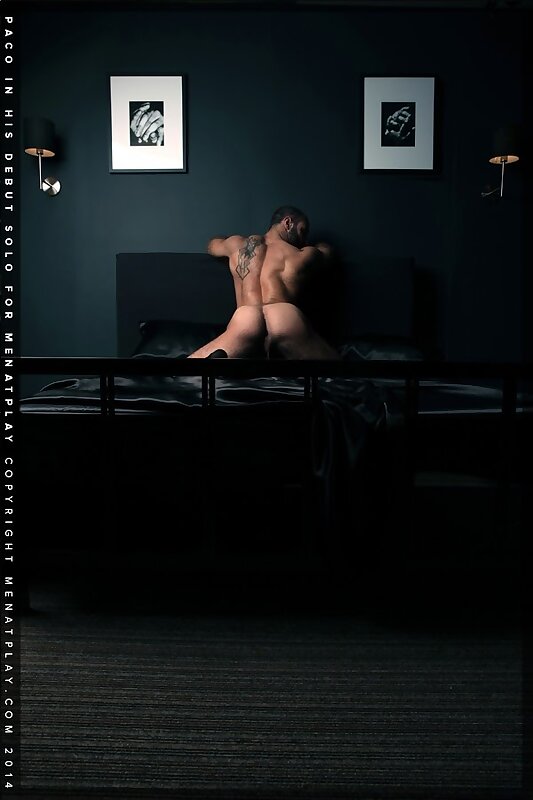 Next Image >>