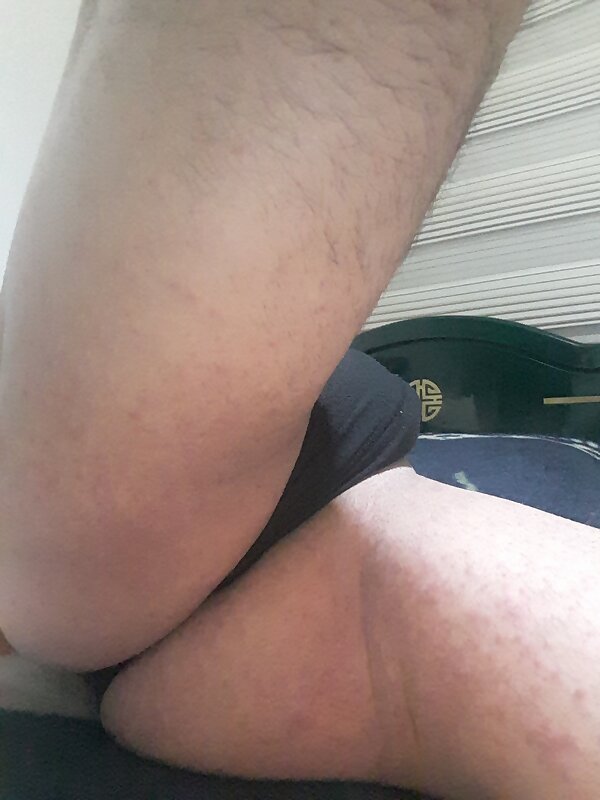 Next Image >>