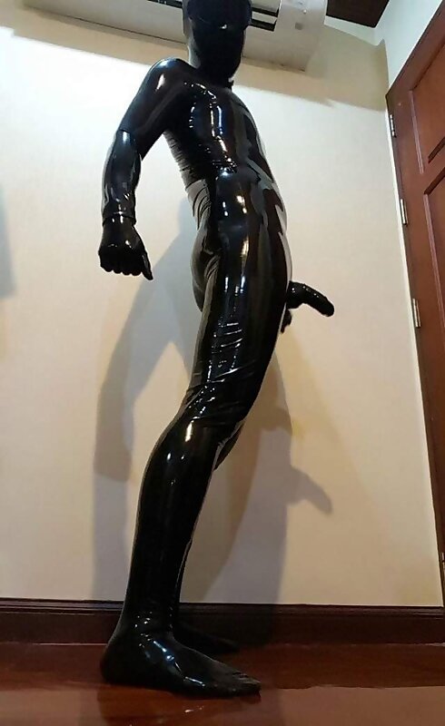 Next Image >>