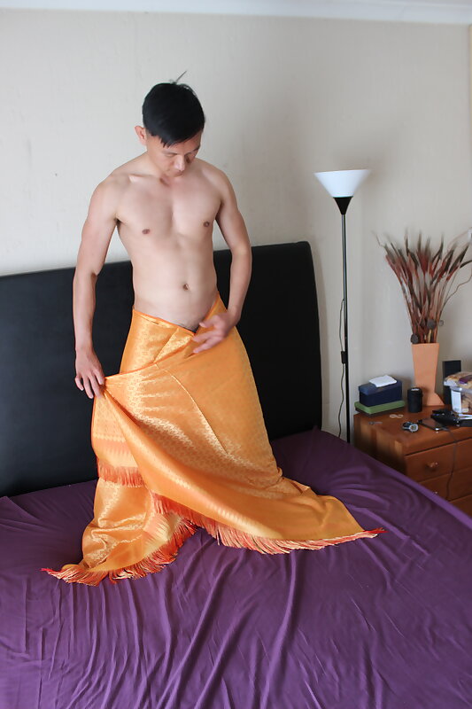 Next Image >>