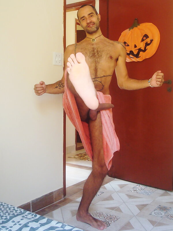 Next Image >>