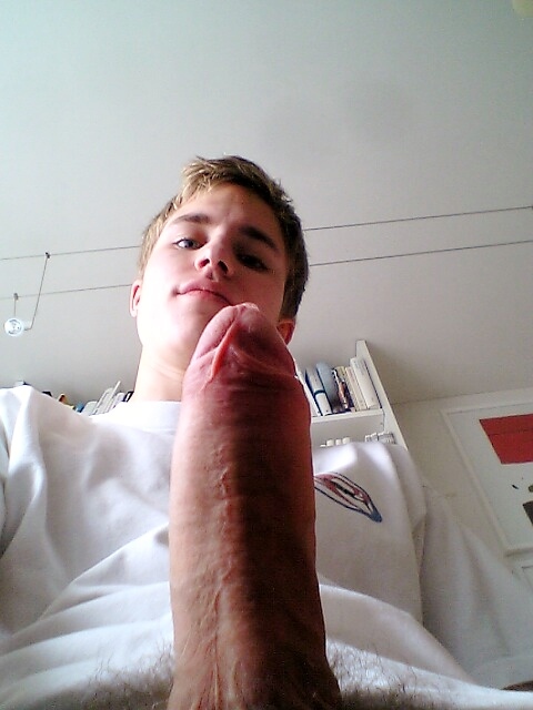 Next Image >>
