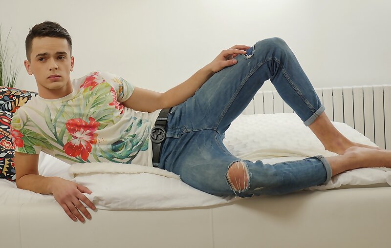 Next Image >>