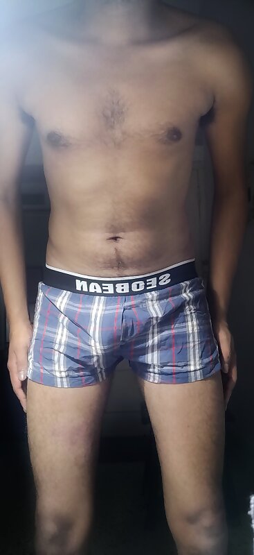 Next Image >>