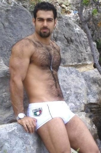 Next Image >>