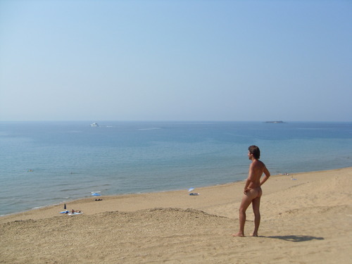 Next Image >>