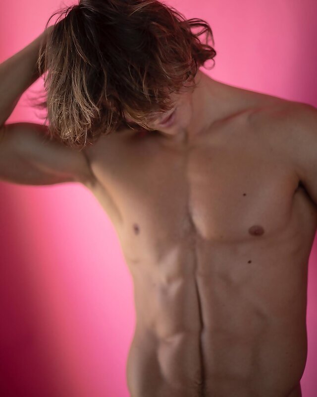 Next Image >>