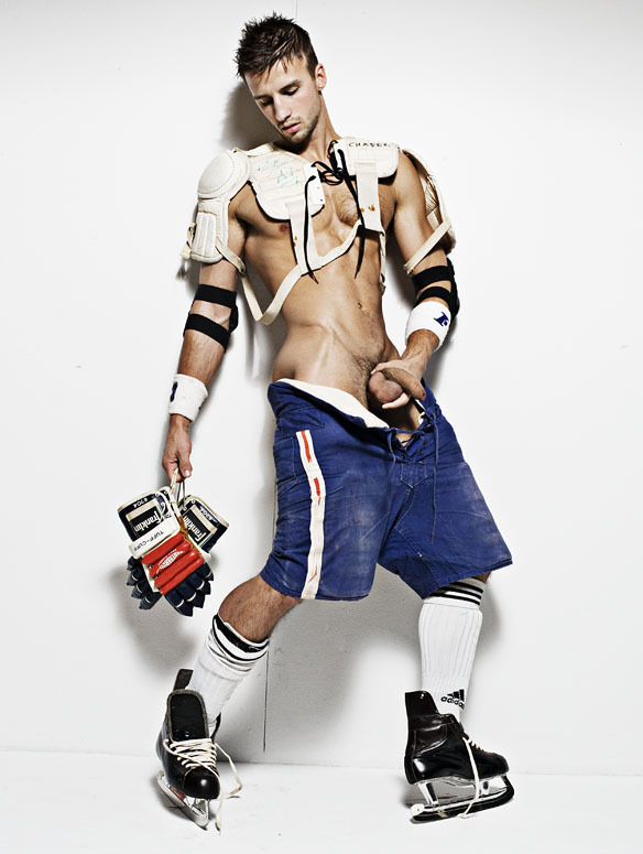 Next Image >>