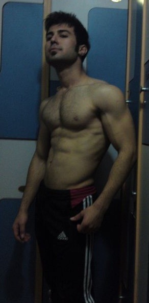 Next Image >>
