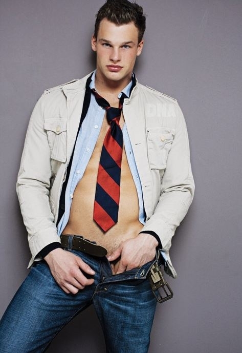 Next Image >>
