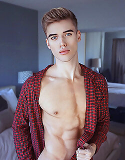 Lucas Dell - BoyFriendTV.com