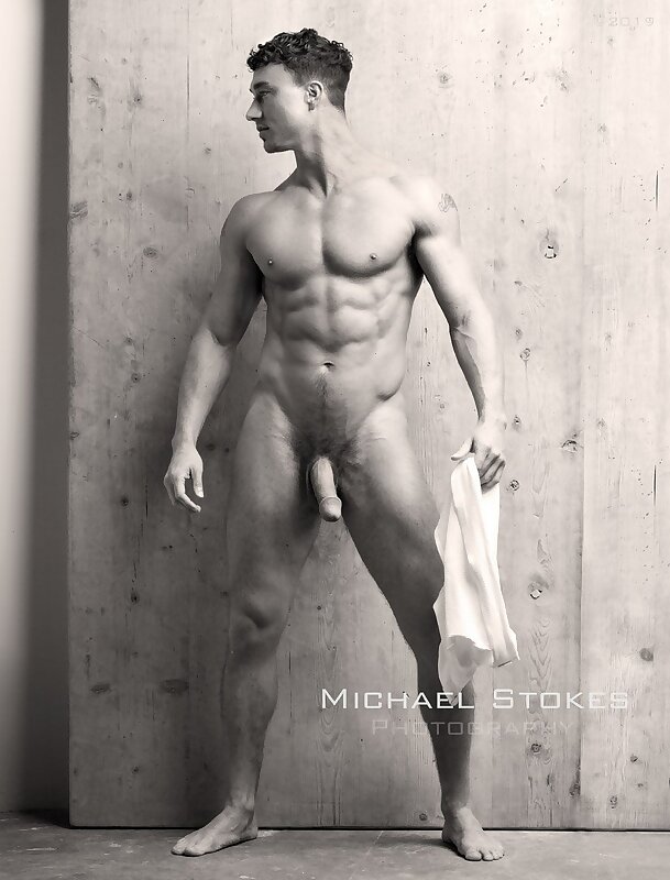 Next Image >>