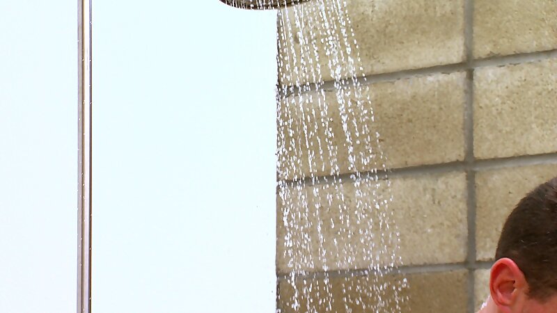 Next Image >>