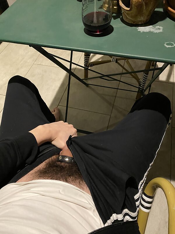 Next Image >>