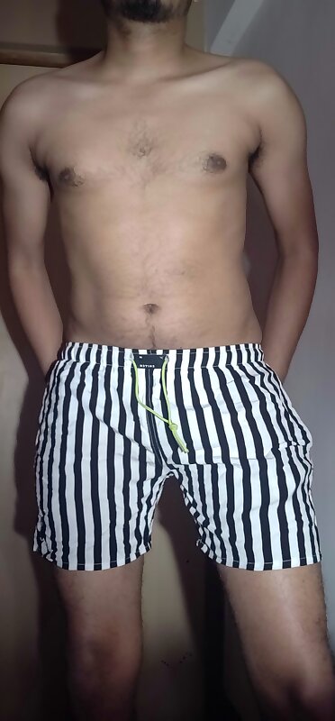 Next Image >>