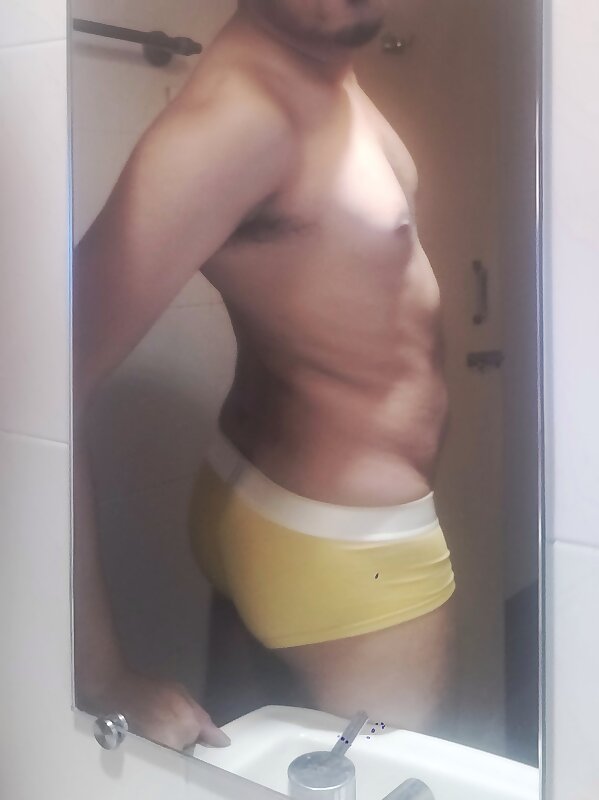 Next Image >>