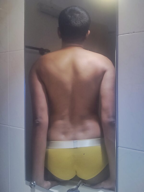 Next Image >>
