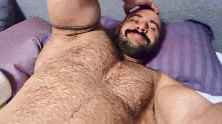 Next Image >>