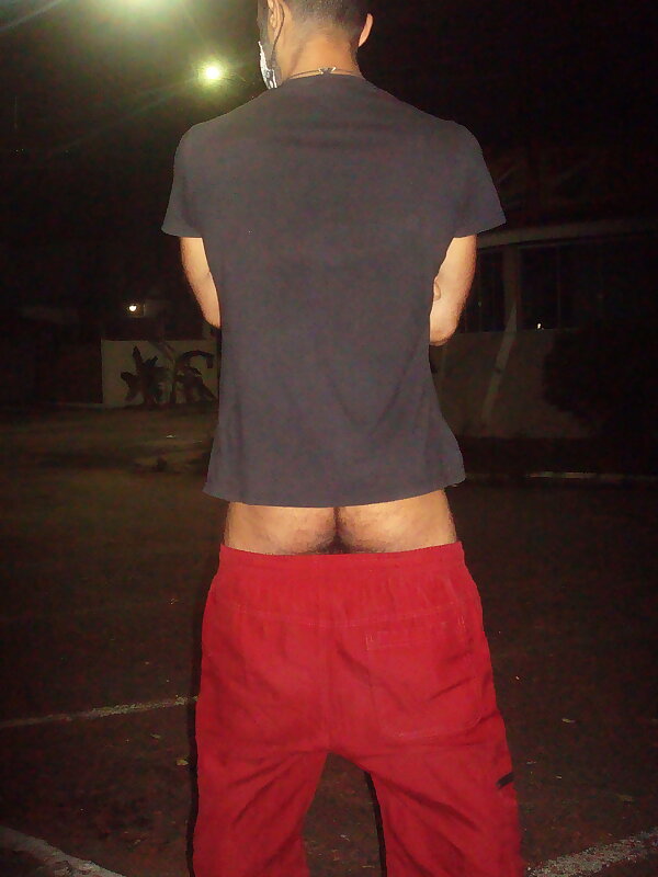 Next Image >>