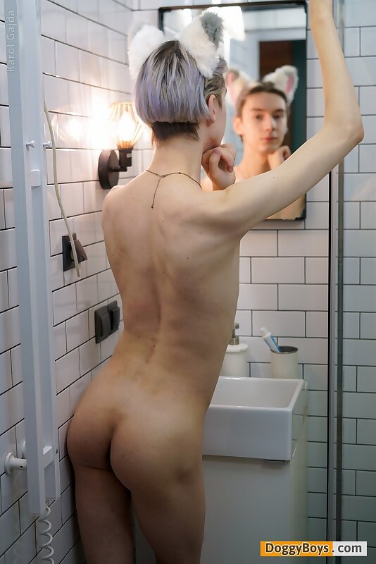 Next Image >>