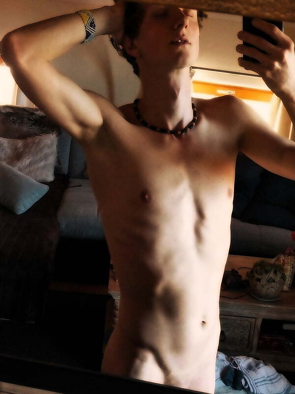 Next Image >>