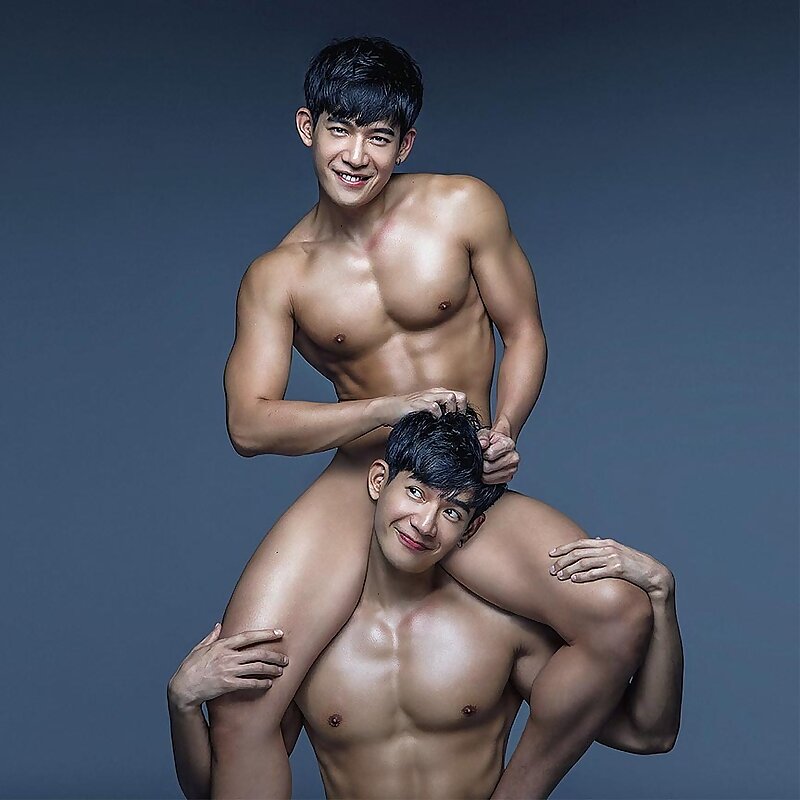 Next Image >>