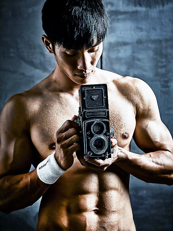 Next Image >>