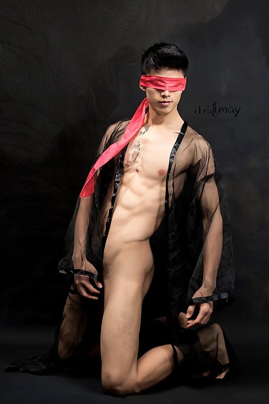 Next Image >>