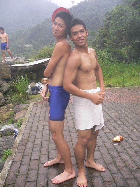 Next Image >>
