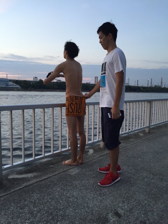 Next Image >>