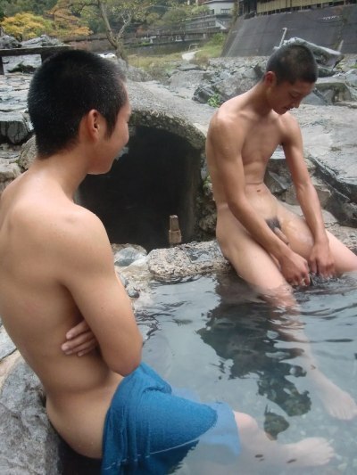 Next Image >>