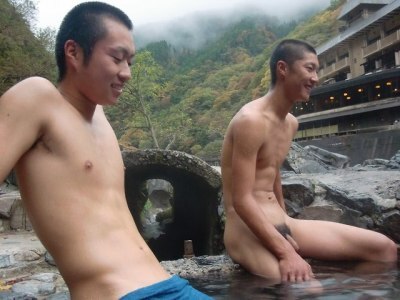 Next Image >>