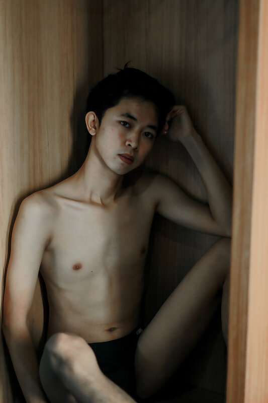 Next Image >>