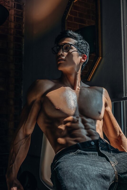 Next Image >>