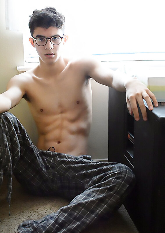 Next Image >>
