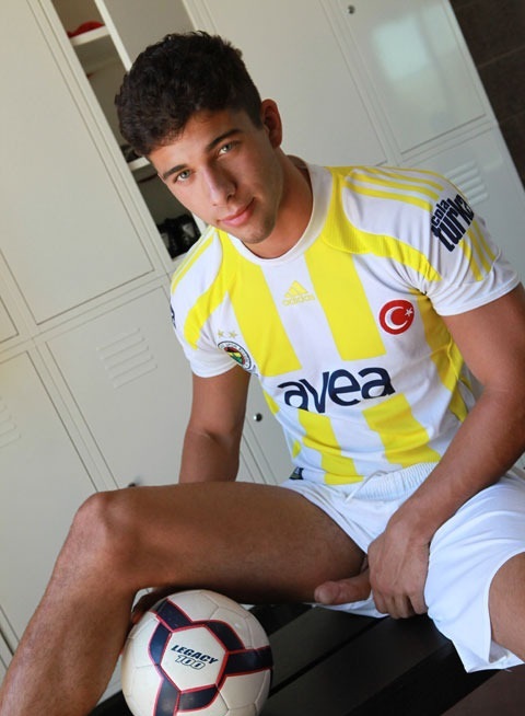 Next Image >>
