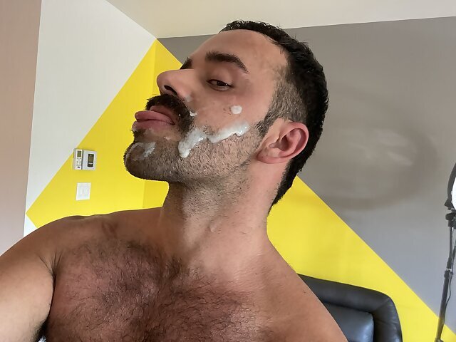 Next Image >>