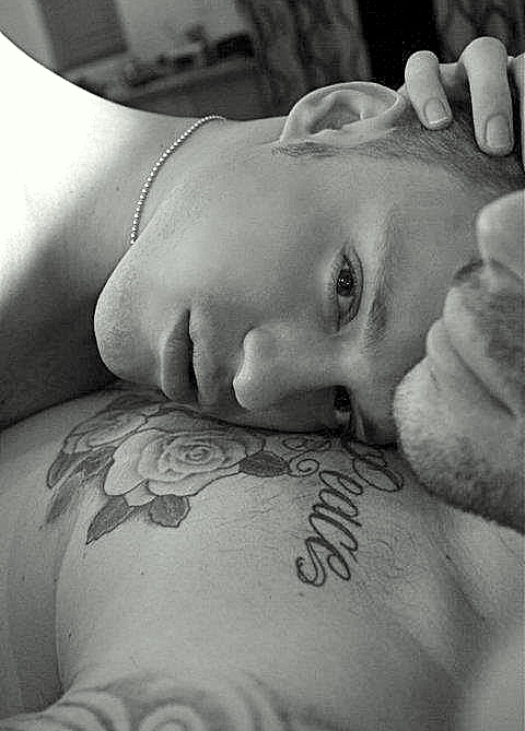Next Image >>
