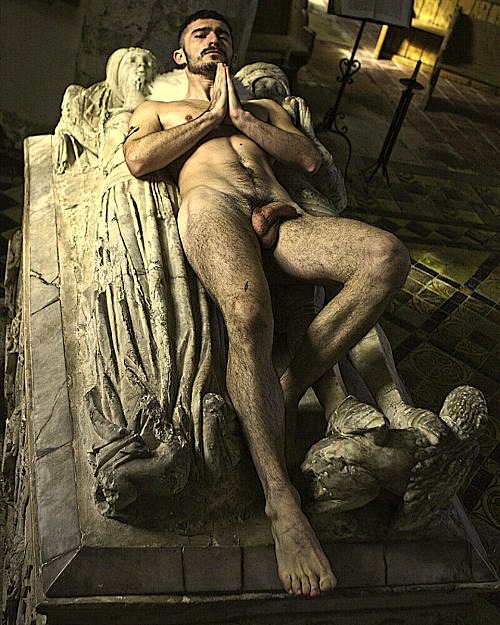 Next Image >>