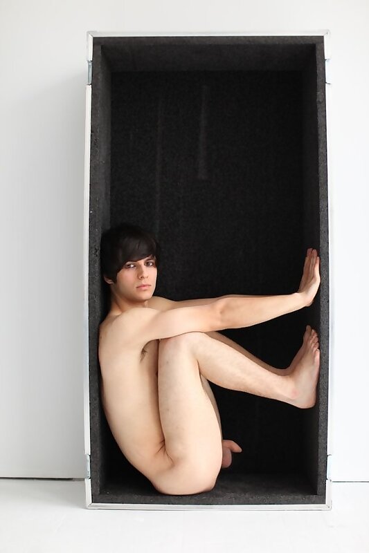 Next Image >>