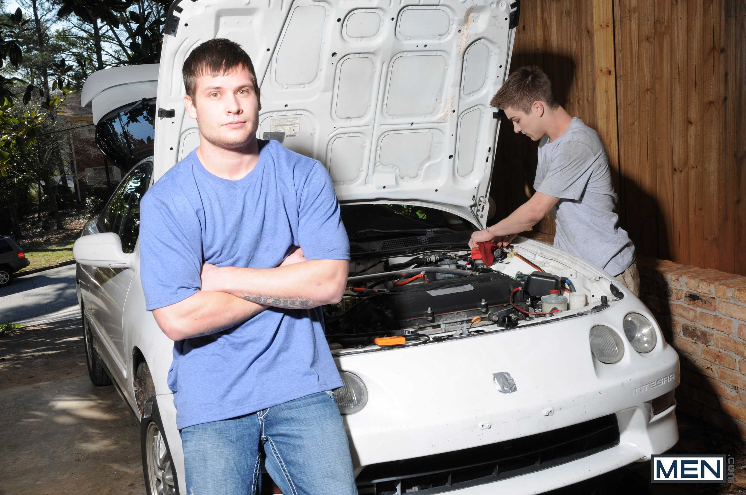 Men.com: Mechanic Meltdown - фото 10 - BoyFriendTV.com