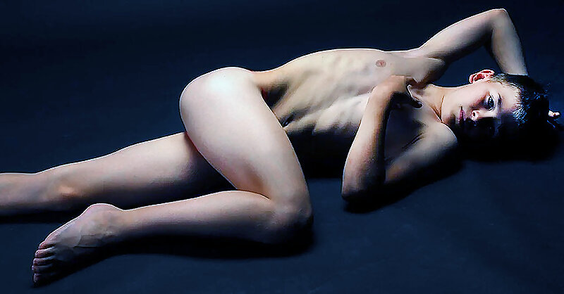 Next Image >>