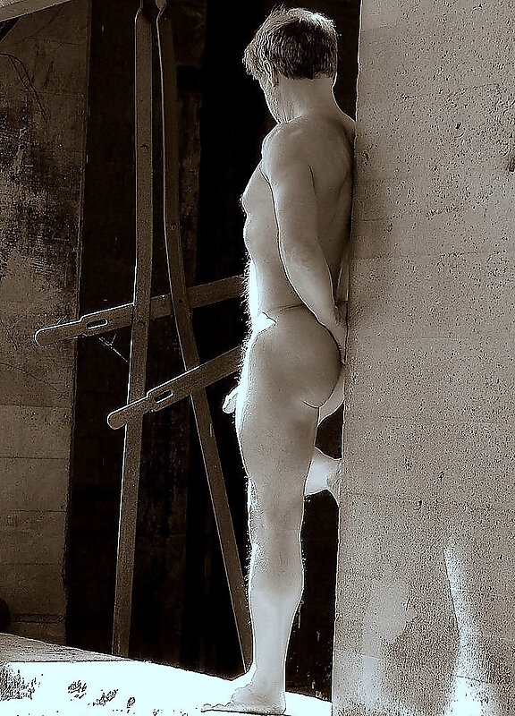 Next Image >>