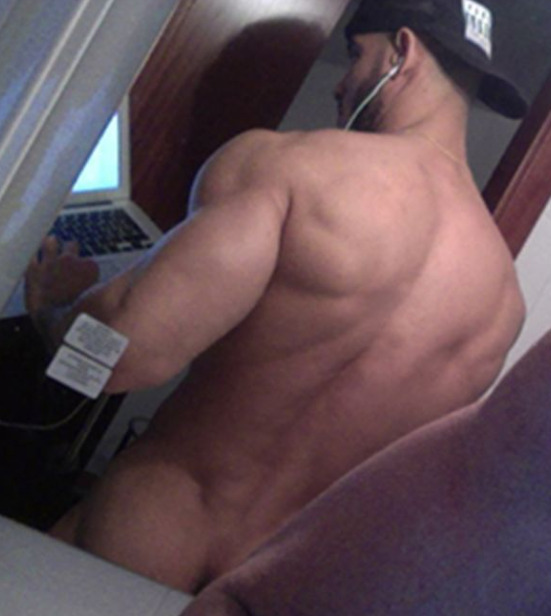 Next Image >>
